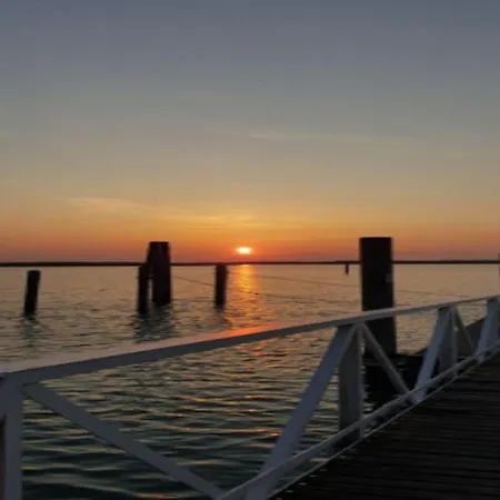 Apartment Modern With Shared Pool And Terrace *